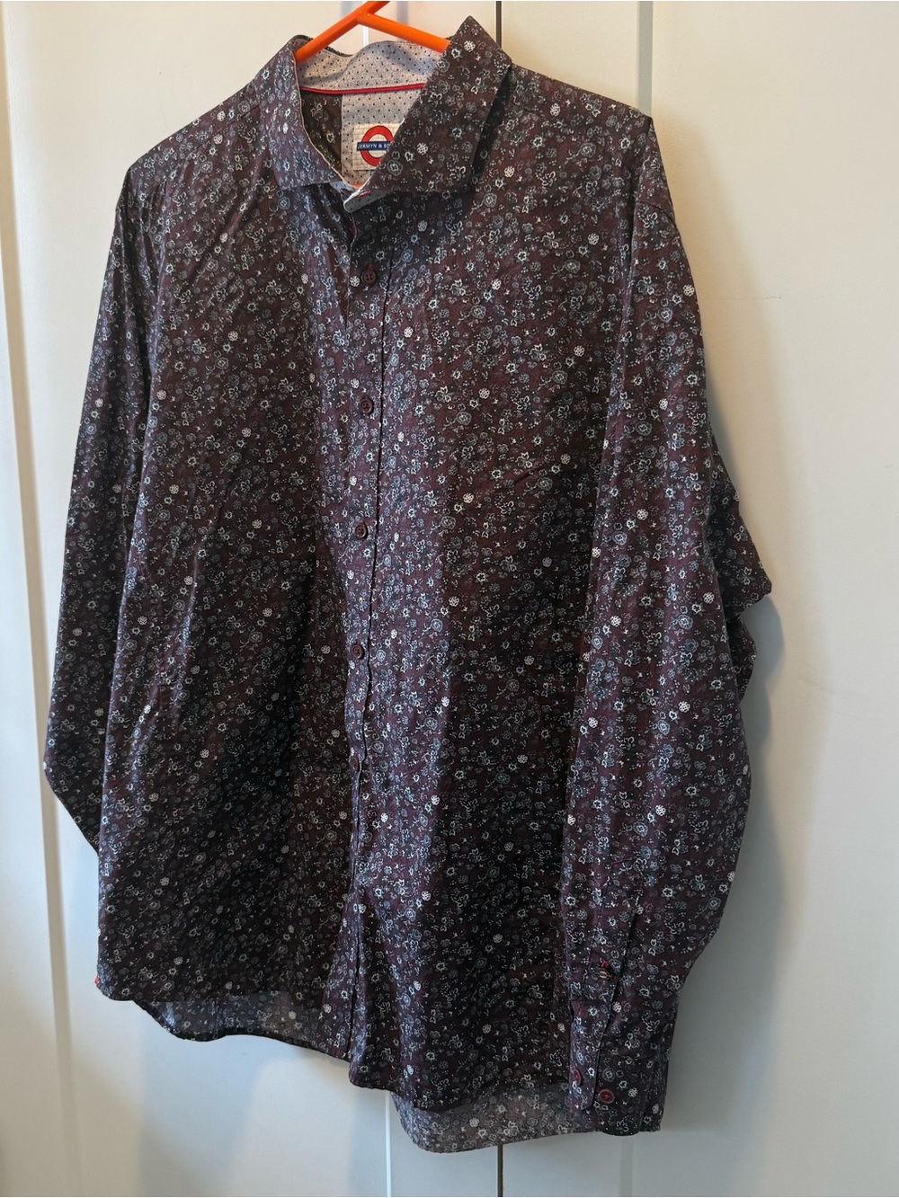 Button-Up Floral Shirt in Deep Burgundy and Light Blue Size XXL